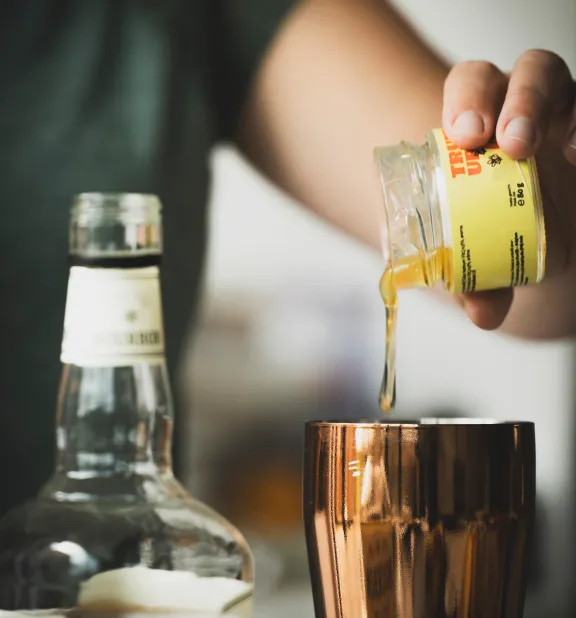 Bourbon-Truffel Sour cocktail
